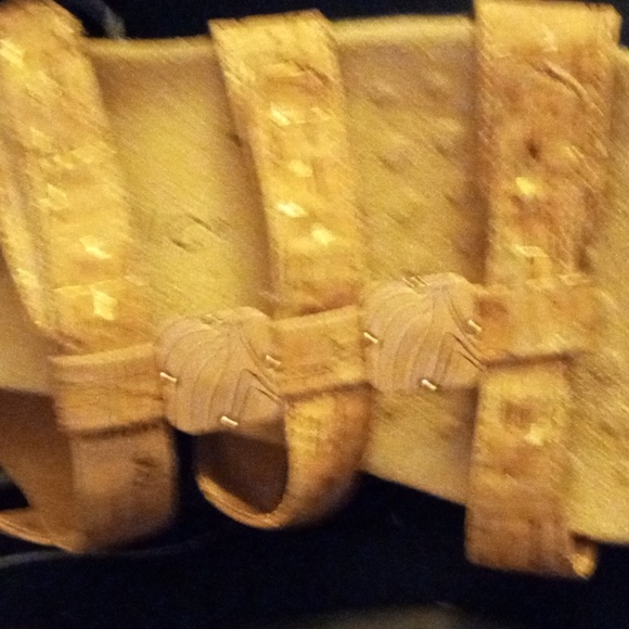 Vionic flat Sandsls - Picture 2 of 5